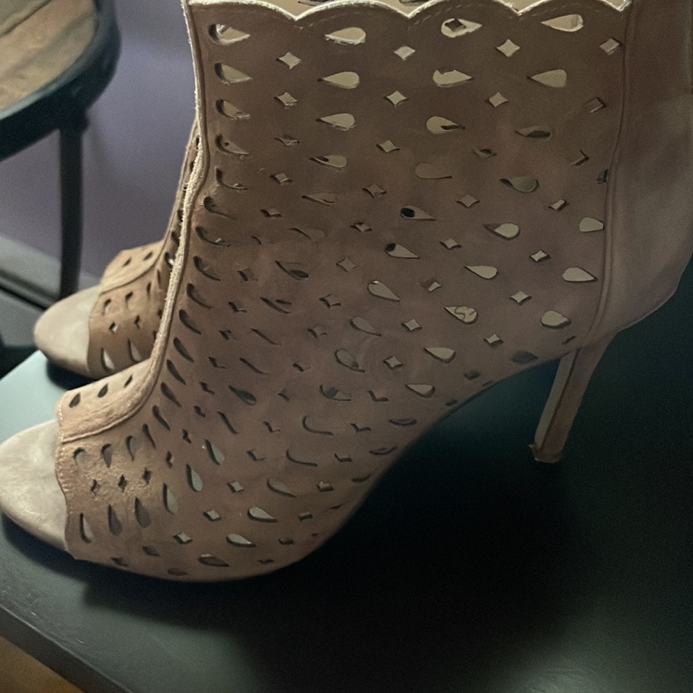 Nine West peep toe bootie